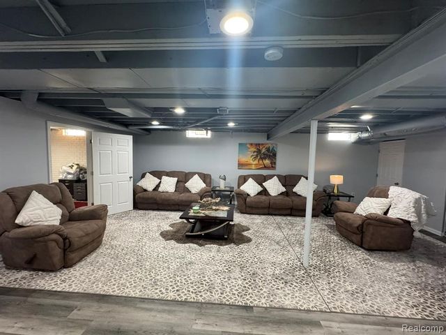 324 Cherry Lane, Inkster, MI 48141