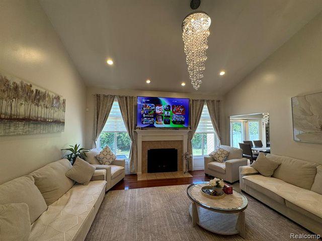 324 Cherry Lane, Inkster, MI 48141
