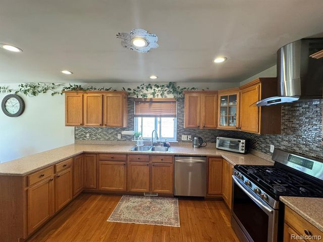 324 Cherry Lane, Inkster, MI 48141