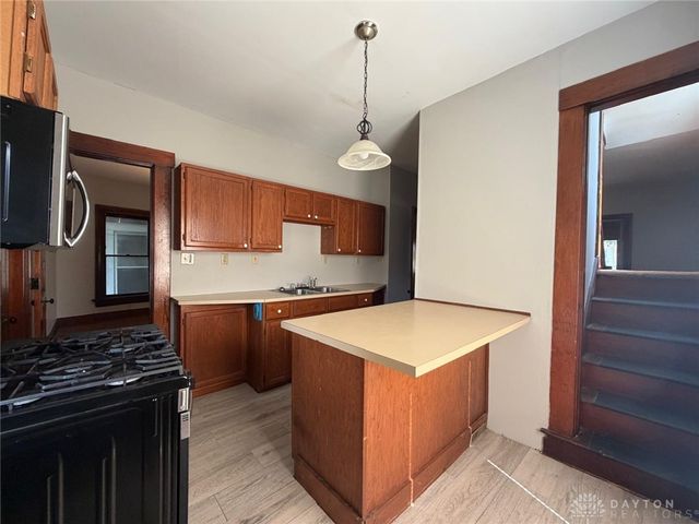 23 E Parkwood Drive, Dayton, OH 45405