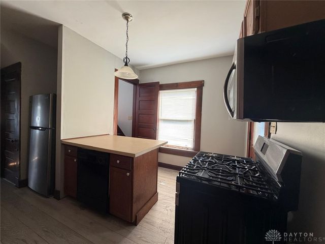 23 E Parkwood Drive, Dayton, OH 45405