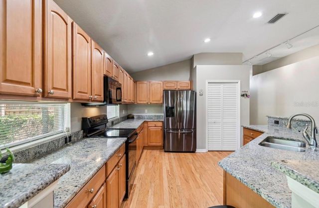 4734 WHISPERING WIND AVENUE, Tampa, FL 33614
