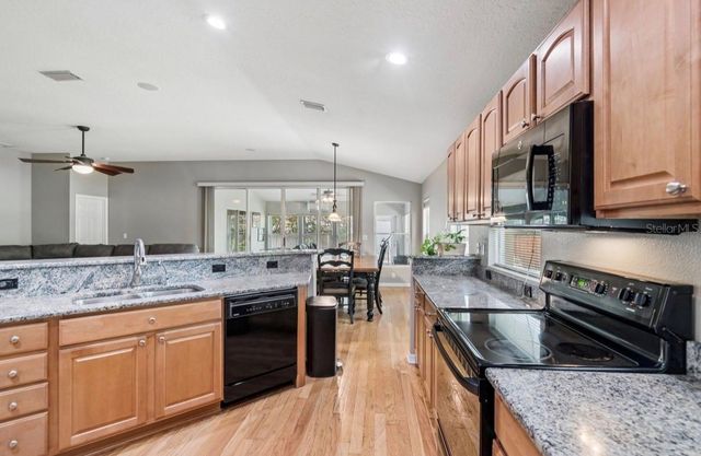 4734 WHISPERING WIND AVENUE, Tampa, FL 33614