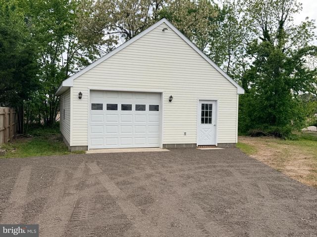 214 E APPLEBY AVE, Cambridge, MD 21613