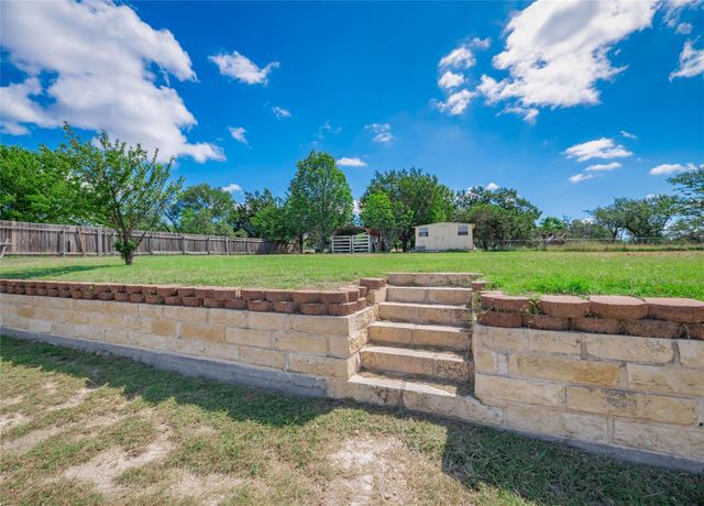 261 Falcon LN, Kempner, TX 76539