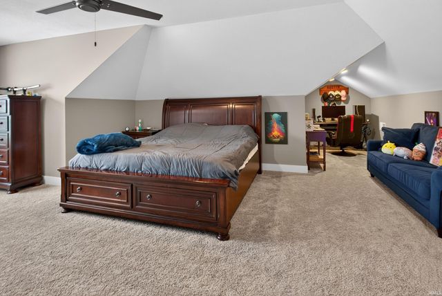 511 Westbriar Circle, Newburgh, IN 47630