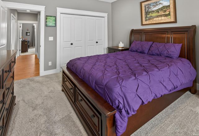 511 Westbriar Circle, Newburgh, IN 47630