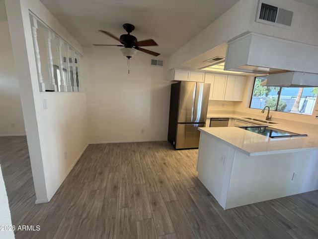 9203 N 63RD Drive, Glendale, AZ 85302