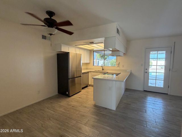 9203 N 63RD Drive, Glendale, AZ 85302
