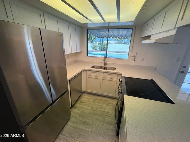 9203 N 63RD Drive, Glendale, AZ 85302