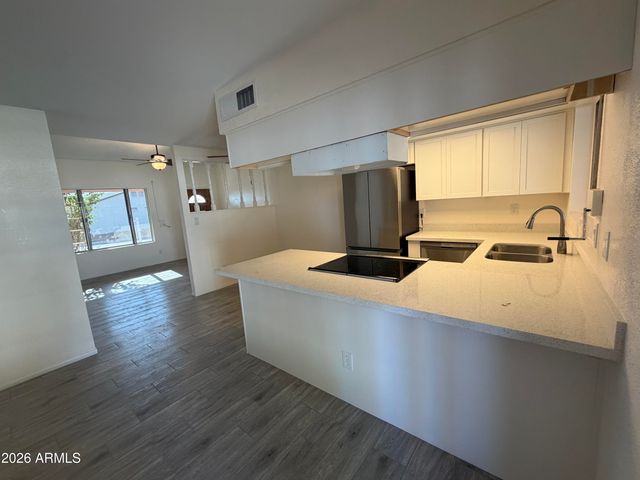 9203 N 63RD Drive, Glendale, AZ 85302