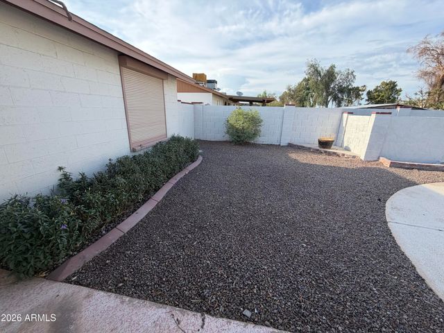 9203 N 63RD Drive, Glendale, AZ 85302