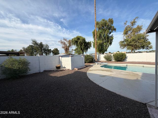 9203 N 63RD Drive, Glendale, AZ 85302