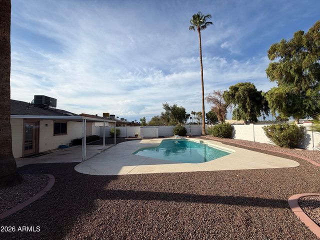 9203 N 63RD Drive, Glendale, AZ 85302