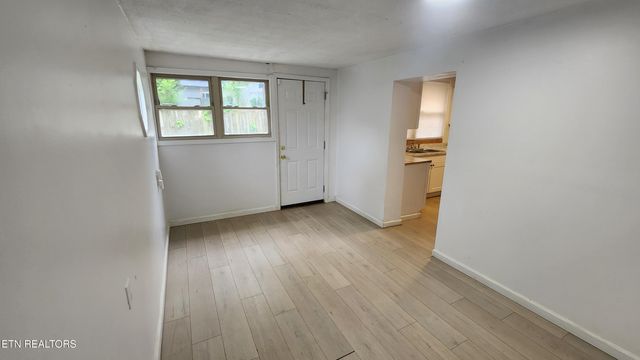 2035 Boyd St, Knoxville, TN 37921