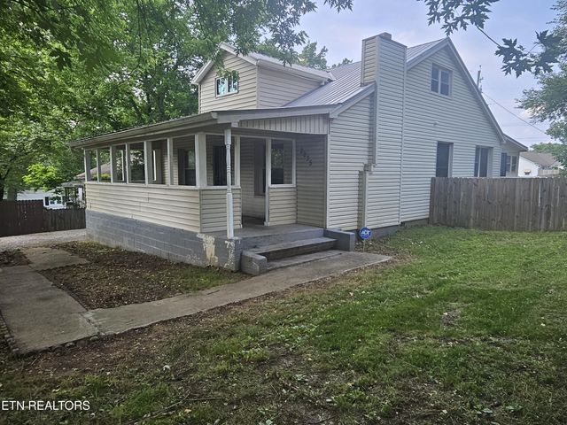 2035 Boyd St, Knoxville, TN 37921
