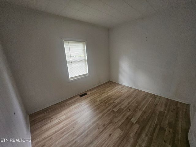 2035 Boyd St, Knoxville, TN 37921