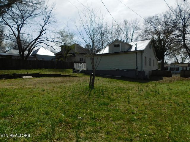 2035 Boyd St, Knoxville, TN 37921