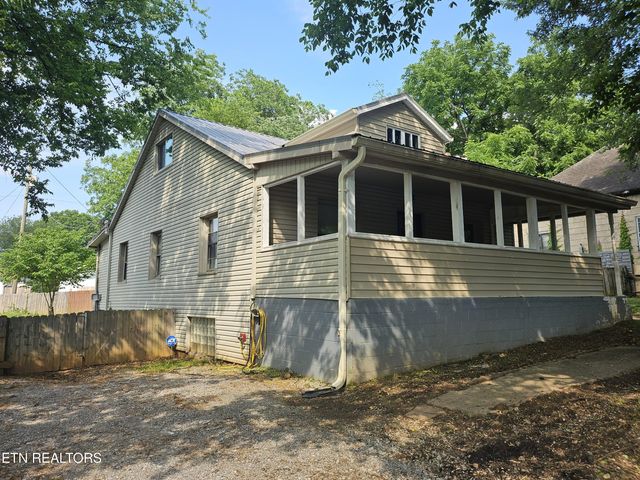 2035 Boyd St, Knoxville, TN 37921