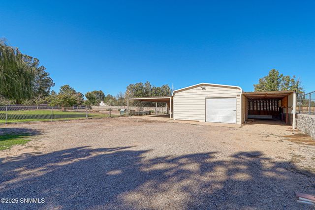 1465 Tierra Del Sol Drive, Las Cruces, NM 88007