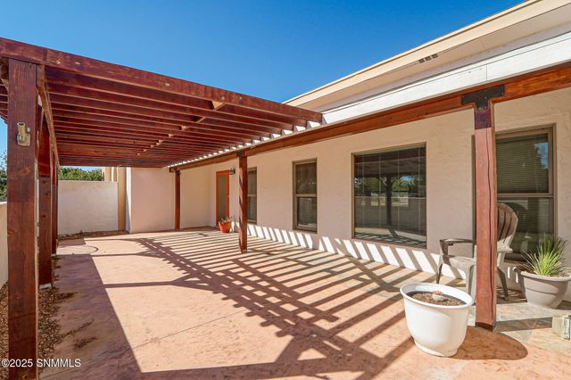 1465 Tierra Del Sol Drive, Las Cruces, NM 88007