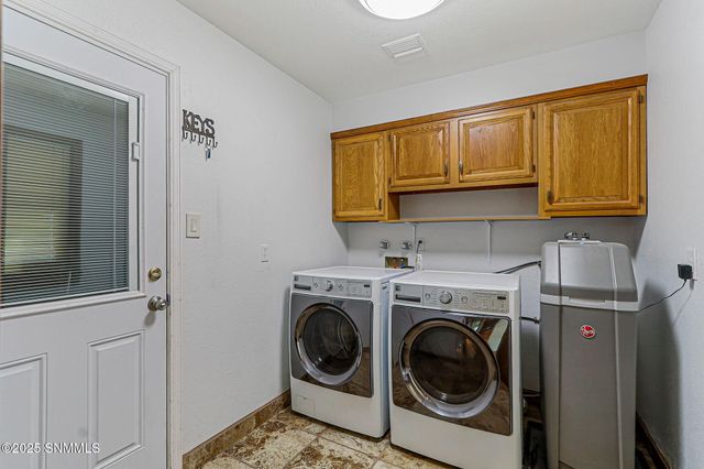 1465 Tierra Del Sol Drive, Las Cruces, NM 88007