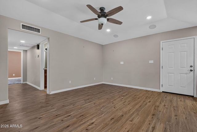 4548 W ECHO Lane, Glendale, AZ 85302