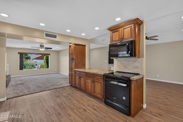 4548 W ECHO Lane, Glendale, AZ 85302
