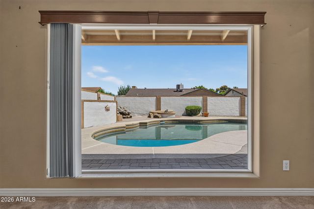 4548 W ECHO Lane, Glendale, AZ 85302