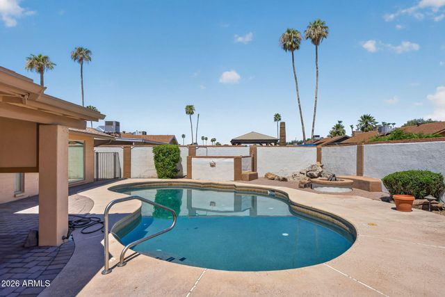 4548 W ECHO Lane, Glendale, AZ 85302