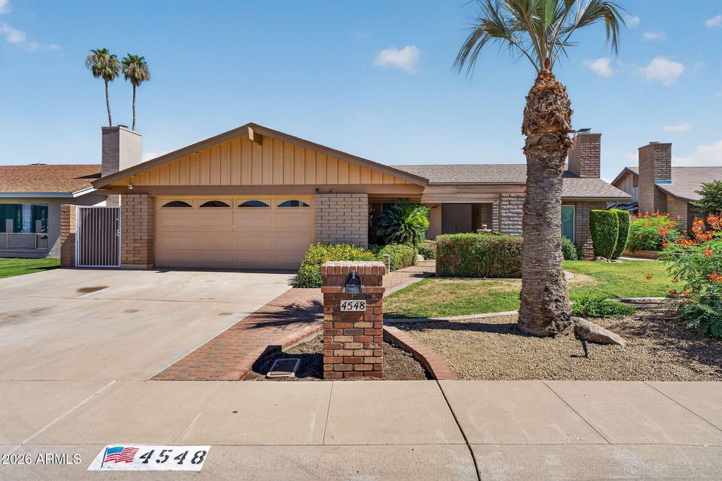 4548 W ECHO Lane, Glendale, AZ 85302