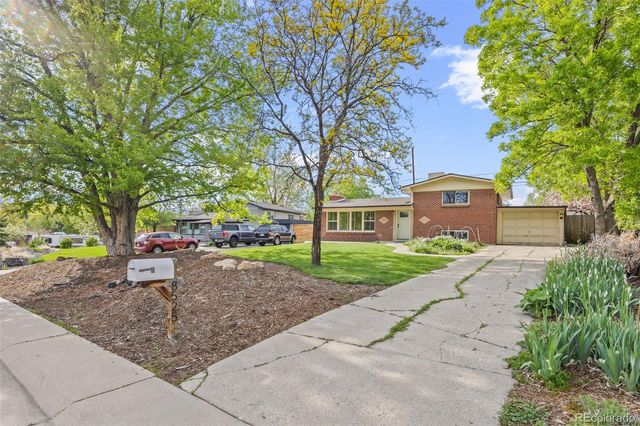 8525 W 64th Place, Arvada, CO 80004