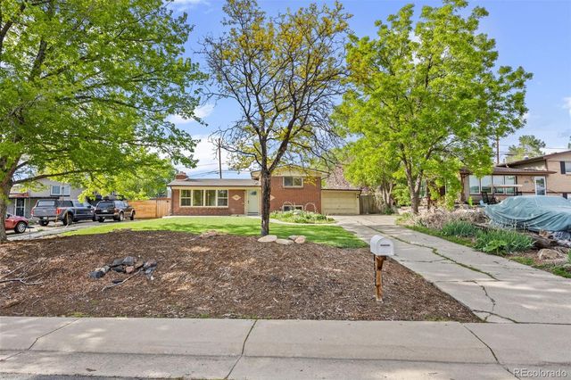 8525 W 64th Place, Arvada, CO 80004