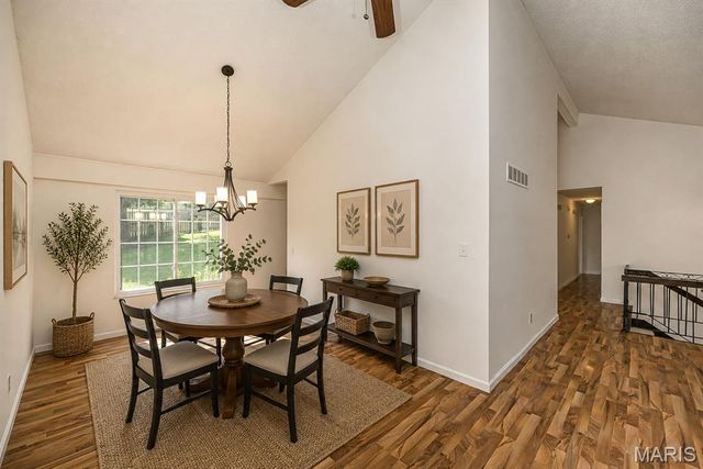 737 Country Heights Court, Manchester, MO 63021