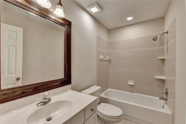 4614 Kiplin Lake Court, Sugar Hill, GA 30518