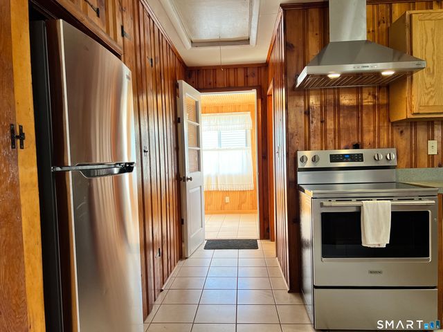 34 Corsino Avenue, Old Lyme, CT 06371