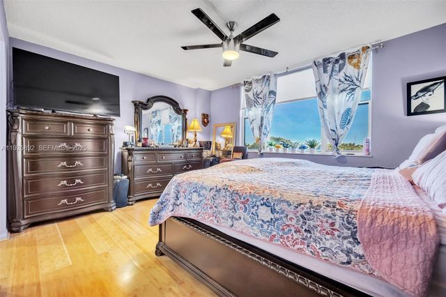 3850 Washington St 409, Hollywood, FL 33021