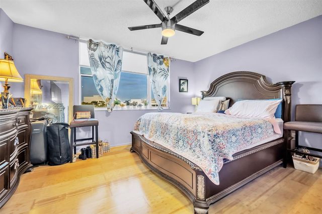 3850 Washington St 409, Hollywood, FL 33021