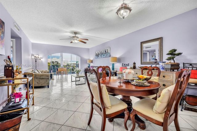 3850 Washington St 409, Hollywood, FL 33021