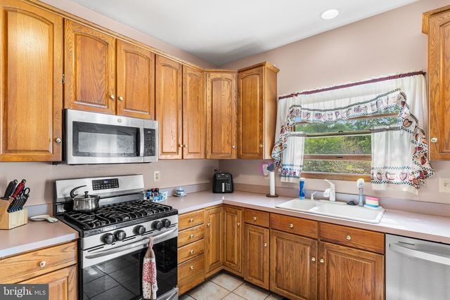 135 AVIS MILL, Pilesgrove Township, NJ 08098