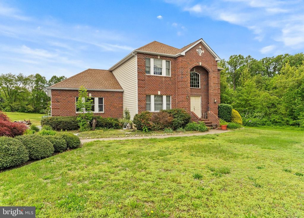 135 AVIS MILL, Pilesgrove Township, NJ 08098