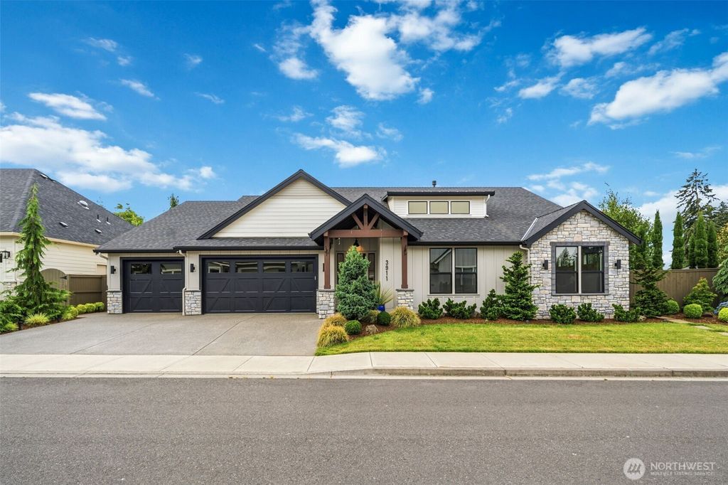 3911 NW 114th Way, Vancouver, WA 98685