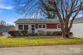 50 Huffman Road, Asheville, NC 28806