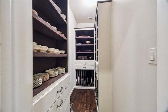 3115 Ella Lee Lane, Houston, TX 77019