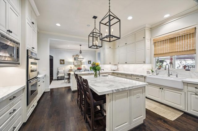 3115 Ella Lee Lane, Houston, TX 77019