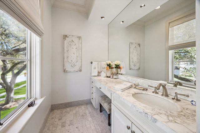 3115 Ella Lee Lane, Houston, TX 77019