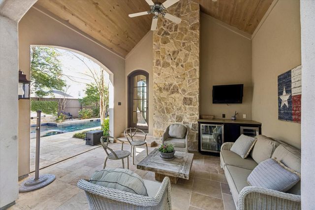 3115 Ella Lee Lane, Houston, TX 77019