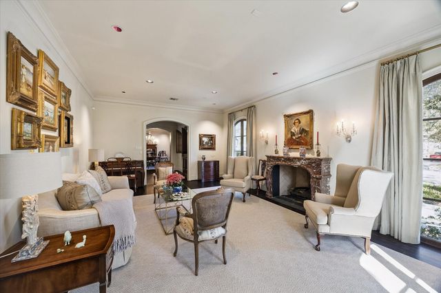 3115 Ella Lee Lane, Houston, TX 77019