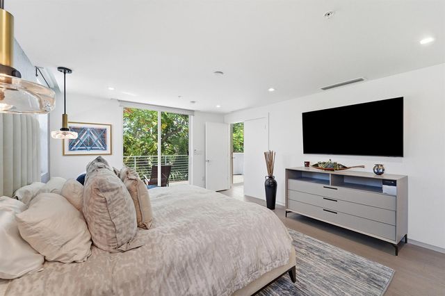 700 NE 14th Avenue 312, Fort Lauderdale, FL 33304