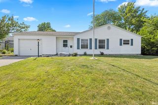 2831 Woodmont Drive, South Bend, IN 46614
